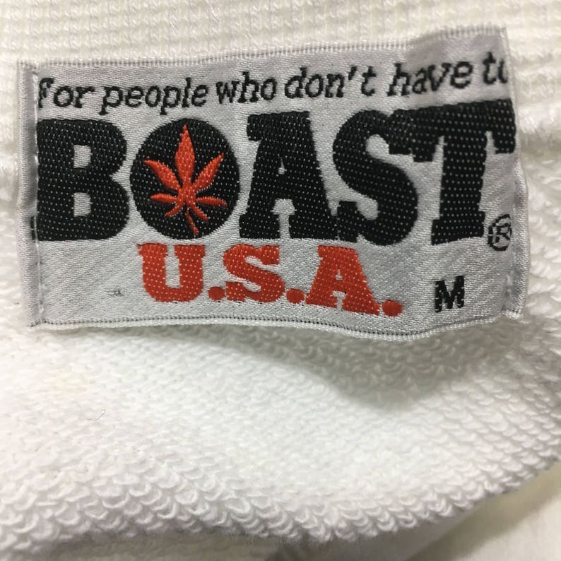 Rare! Boast USA V Neck Sweatshirt Sleeveless Big Logo Spell Out White Sweater Size Medium