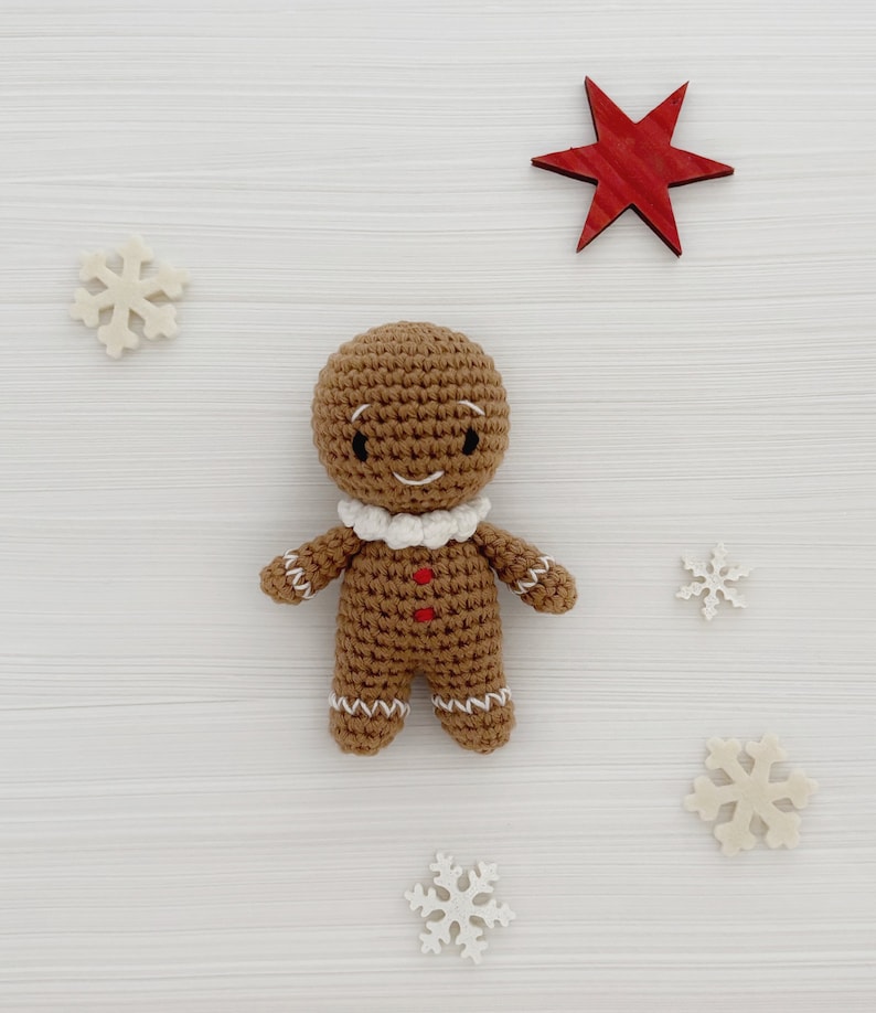 Tutoriel PDF en Français/English petit bonhomme pain d'épices au crochet et friandises, patron, explications modèle au crochet image 3