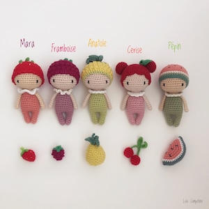 Set of 4 French/English PDF tutorials for crocheting 20 little seasonal dolls, pattern, crochet model explanations image 5