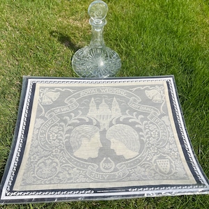 Charles And Diana Wedding 1981 Commemorative glass decanter and lace