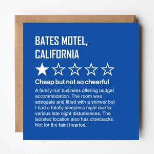 Zabawna karta recenzji Bates Motel | Halloween | Alfred Hitchcock | Psycho | Norman Bates | Karta dla fanów filmów | Po prostu dlatego | przez Versed Aid
