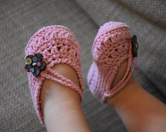 crochet baby shoes pdf pattern, sizes newborn to 12 months, newborn booties crochet pattern