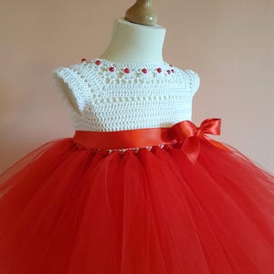 Christmas Crochet Tutu Dress Pattern for Ages 9–12 Months to 4 Years (English Only)
