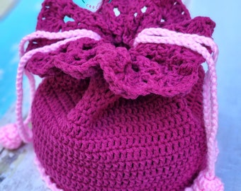 Crochet Girl Purse Pattern for toddlers and girls