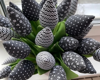 Tulips Black and white tulips Fabric flowers Fabric tulips Spring flowers Mother's Day gift Easter decorations Wedding bouquet Charm spring