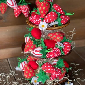 Fabric strawberry set of 5 Fabric strawberries Strawberry tier tray Strawberry bowl filler Plush strawberry Primitive summer decor Car decor