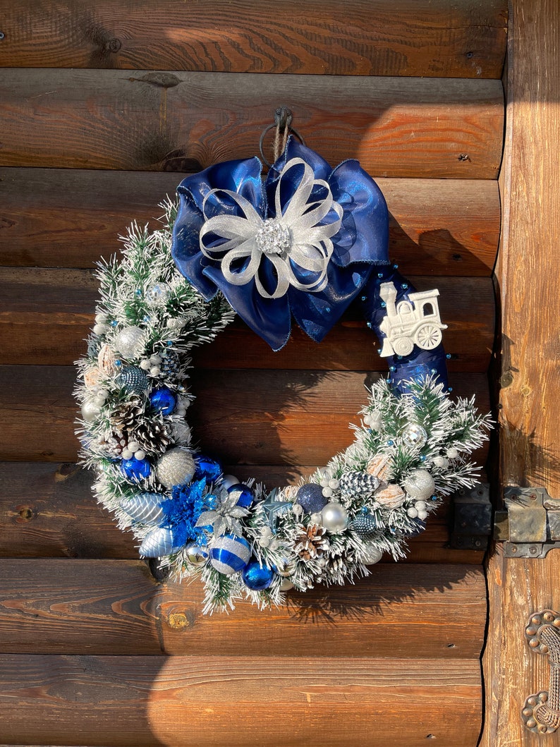 Hanukkah wreath Dark blue and silver wreath Christmas wreath Elegant Christmas wreath Home decor Gift front door wreath image 9