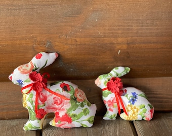 Ensemble de Pâques avec lapins blancs, lapins en tissu style ferme, ensemble de Pâques printanier pour décoration de Pâques à plusieurs niveaux, panier de Pâques, décoration de table de Pâques