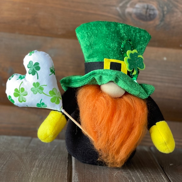 St Patrick’s day leprechaun Patrick’s gnome Gnome irlandais Clover Leprechaun gnome Shamrock Décor de mars Décor de cheminée Leprechaun de mars en peluche