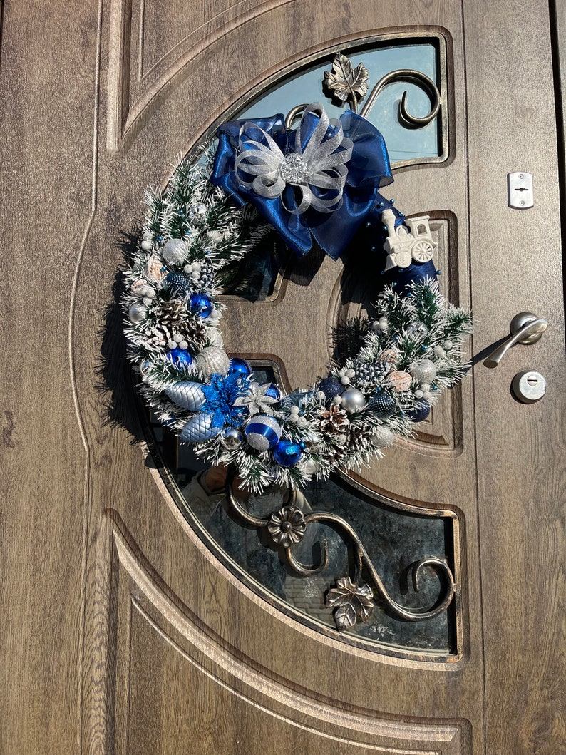 Hanukkah wreath Dark blue and silver wreath Christmas wreath Elegant Christmas wreath Home decor Gift front door wreath image 3