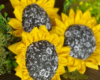 Sunflower fabric Multi-level decor sunflower Kitchen decor sunflower Summer wreath decor Farmhouse summer decor Flower tray Sunflower filler