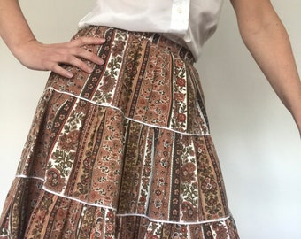 1970s French cotton brown floral tiered knee length vintage skirt size 10