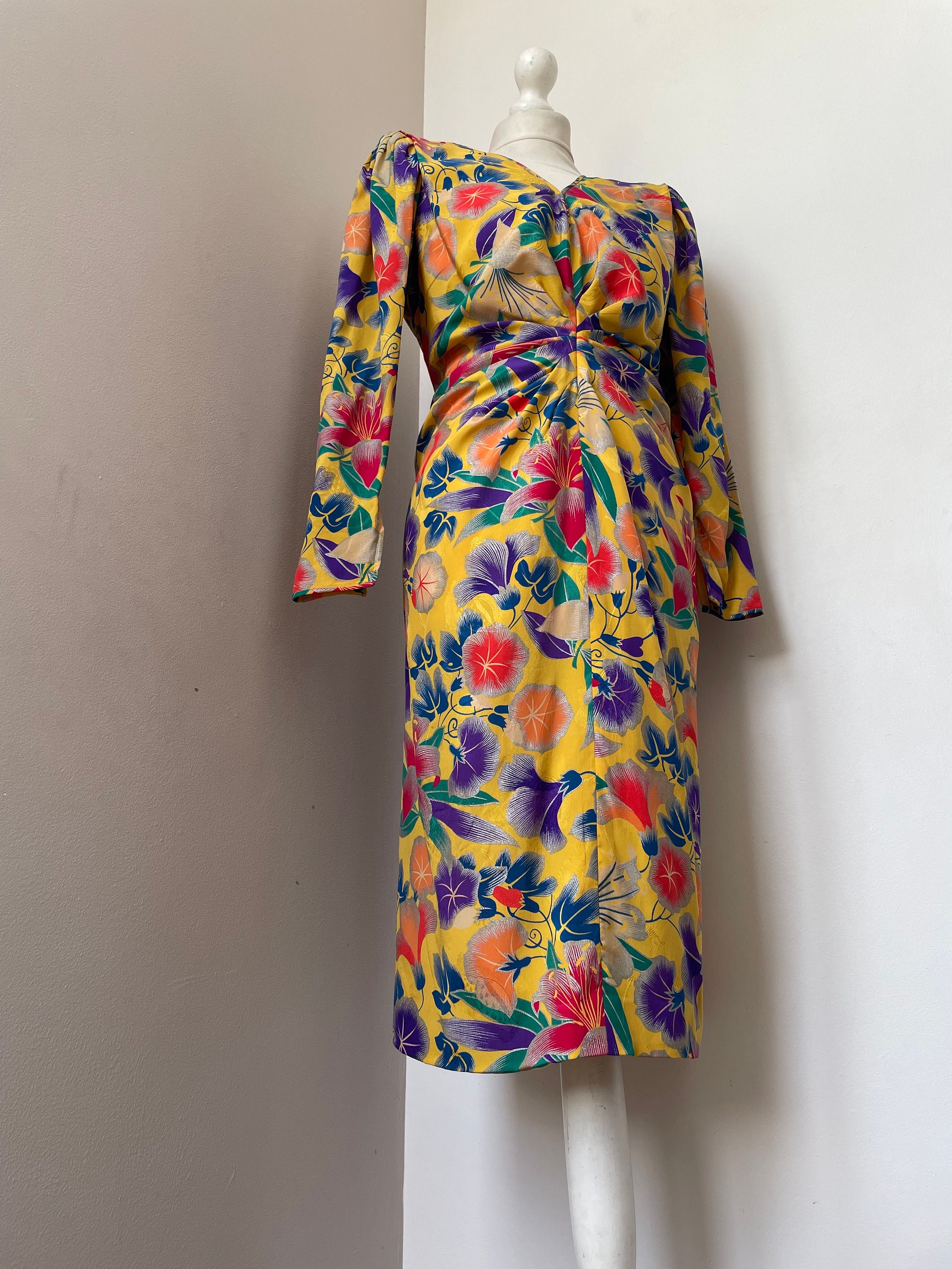 Ensemble Jupe-veste Emanuel Ungaro Parallèle, Brocart Bordeaux Et Noir, Taille 10, Vintage 80s