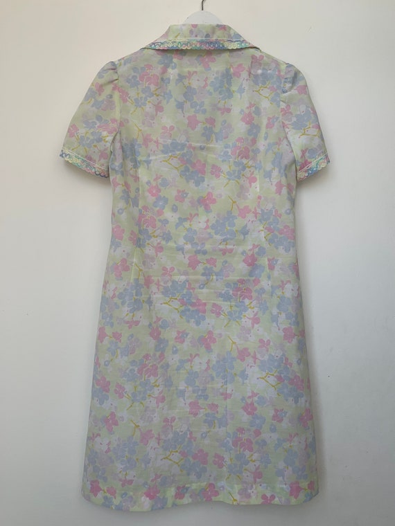 Vintage house dress / pretty pastels / floral / s… - image 9