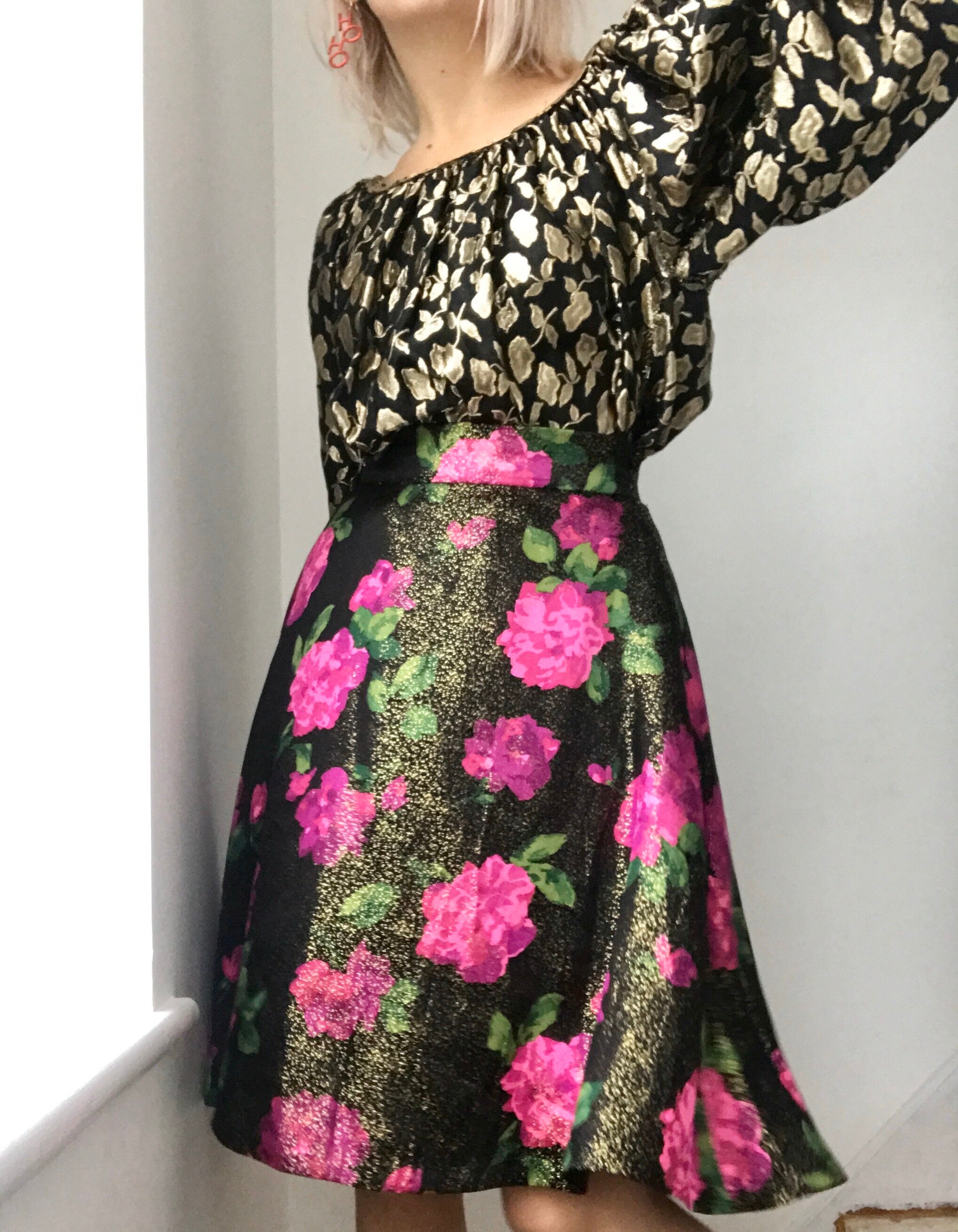 Image of Vintage S Black & Gold Lame Floral Flare Skirt Size