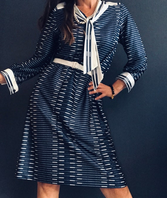 Sixties tie collar dress