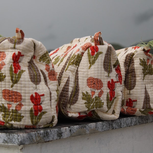 Indian Cotton Floral Block Print Toiletry Bag Vintage Makeup BagsTravel bag Make up Pouch, Quilted Wash Bag, Shaving Kit Bag, make up bags !