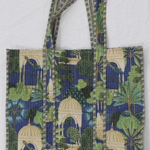 15 % de réduction sur les sacs BlueTote matelassés à imprimé paon comprenant de beaux fourre-tout avec des sacs de voyage de poche à l'école, des sacs de bureau Boho faits à la main