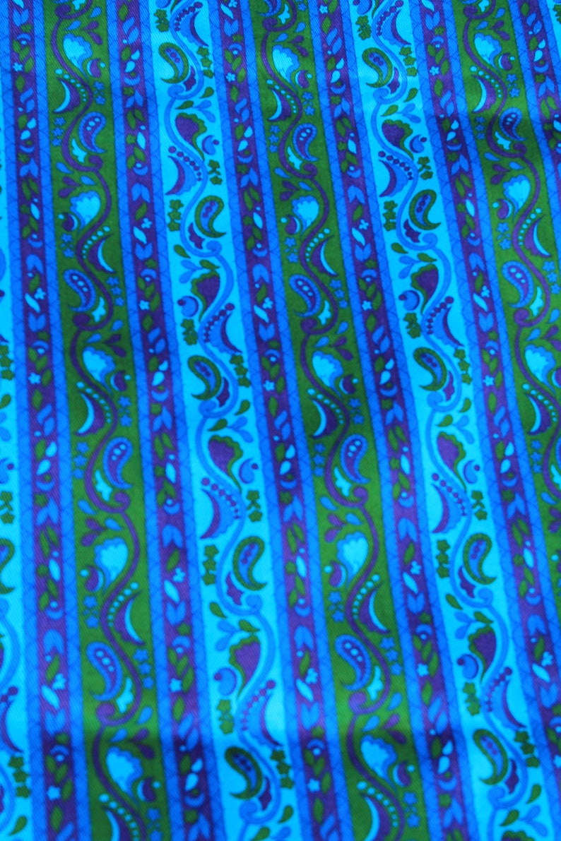 A Length of Marshall Fabric USA Blue Vintage Retro Paisley Fabric Material