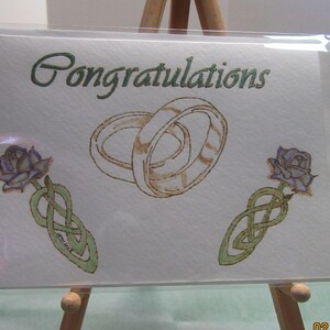Mauve Tipped Celtic Roses and Rings – Carte de félicitations de mariage - Pyrographie