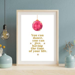 Póster Abba Lyrics Dancing Queen con bola de discoteca rosa en estilo retro para tu salón, dormitorio, oficina o como regalo