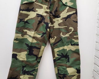 Vintage Military Issued Men's Woodland Gore Tex Pants-MS