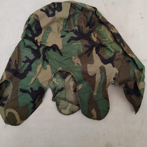 Funda para casco militar vintage Woodland (1981)