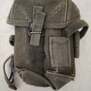 Vintage Military Issued Vietnam Era M14 Ammo Pouch