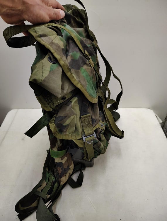 ビンテージ軍用ウッドランドアリスバックパック（フルセット） - Etsy 日本