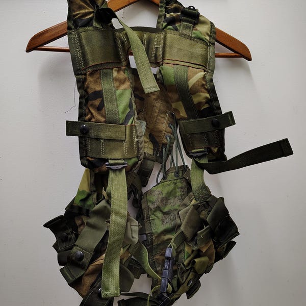 Militair afgegeven Molle II-granaatdrager Vest-Woodland