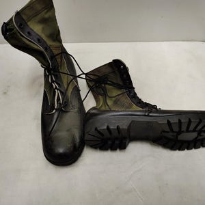 Vintage Jungle Boots - Etsy display picture 2