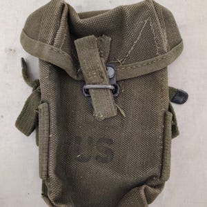 Vintage Military Issued Vietnam Era M14 Ammo Pouch