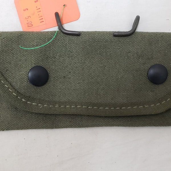 Vintage Military Issued World War 2 Canvas Carrying Case-1944
