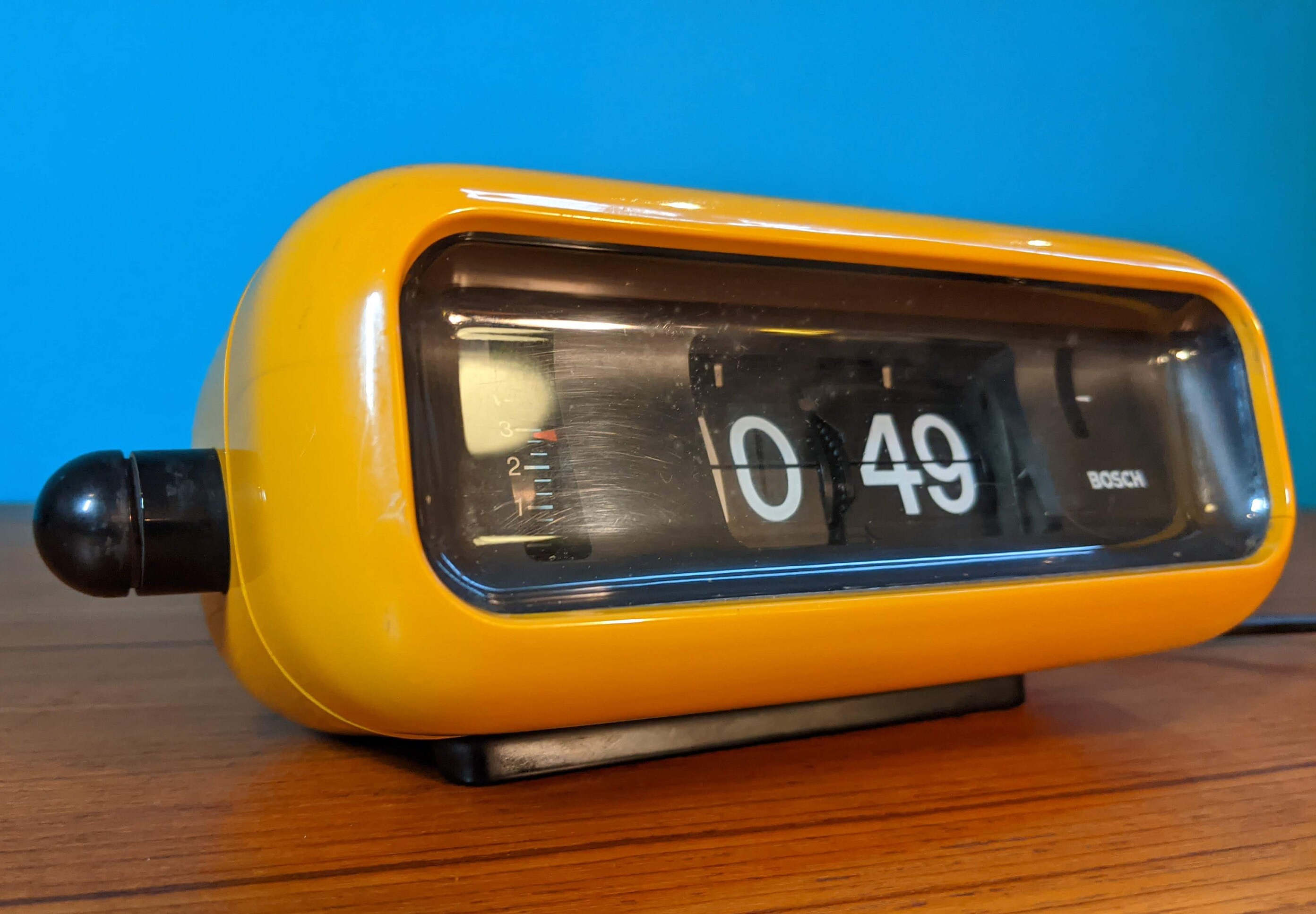 Super cool 70s space age styled Bosch UDW2 flip clock alarm Etsy