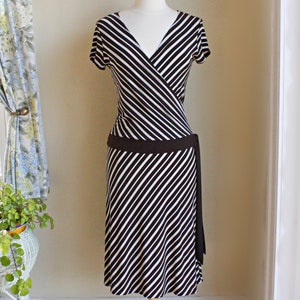 Max Studio Brown Stripe Faux Wrap Dress, Size S, Vintage 90s Y2K Stretchy Polyester Blend