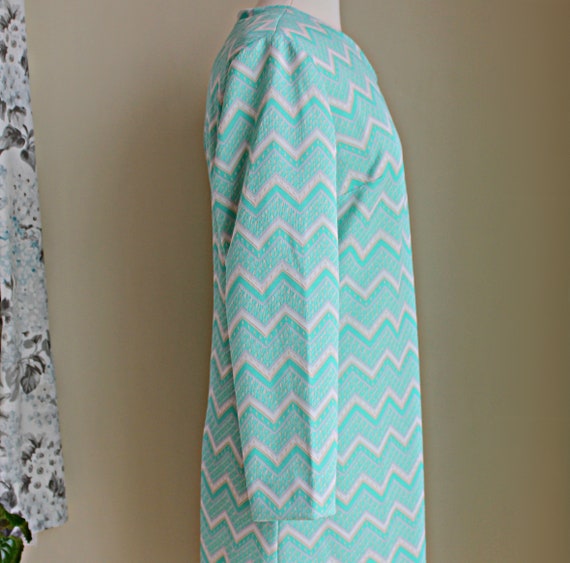 70s Mod Green Chevron Polyester Dress Size L XL, … - image 5