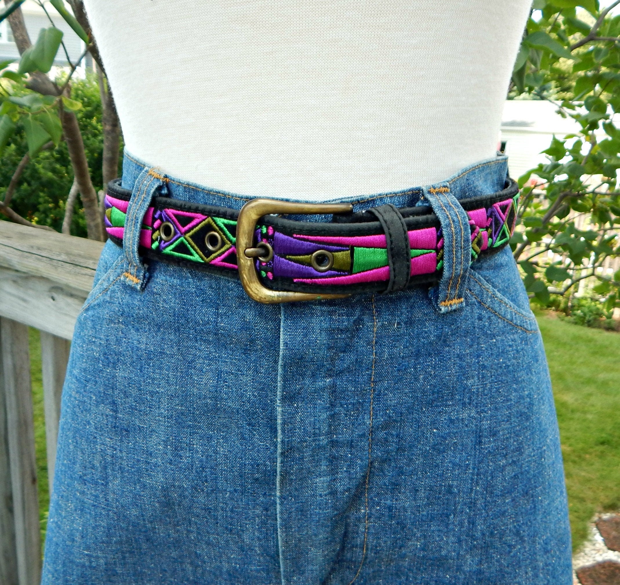 Vintage Royal Robbins Braided Leather Belt - Medium Royal Robbins Embroidered Faux Suede Abstract Pattern Black  main image 4
