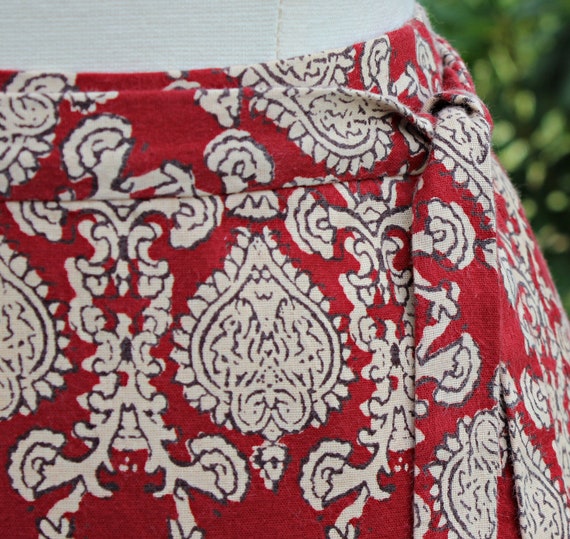 90s Y2K Brick Red Ethnic Print Wrap Skirt, Size M… - image 3