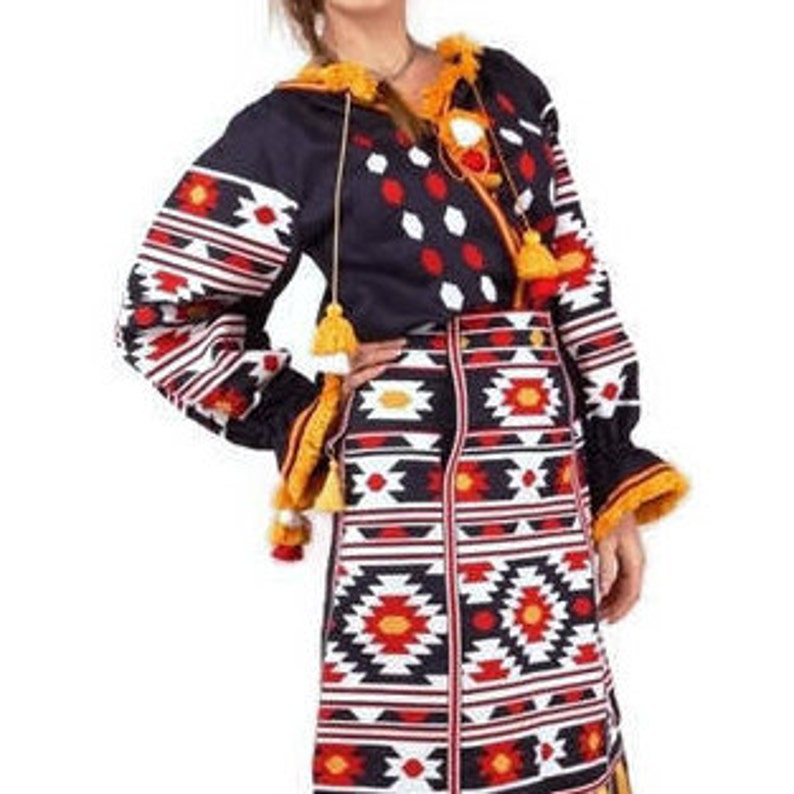 S size Vyshyvanka ukrainian blouse with mexican embroidery Embroidered custom shirt Linen loose blouse top with oversized sleeve
