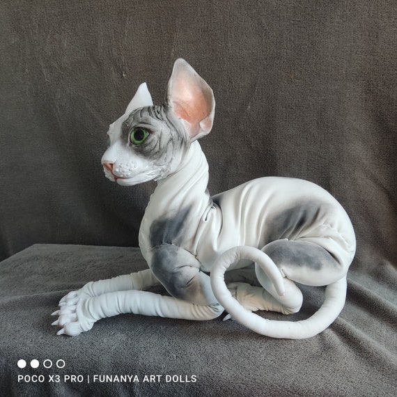 sphynx doll
