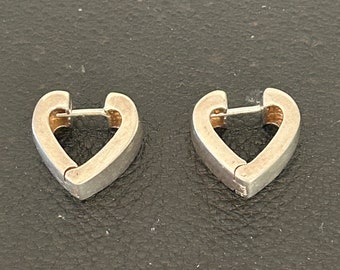 Adorables Boucles d'Oreilles Créoles Coeur Oreilles Percées Argent Massif 925 Années 2000