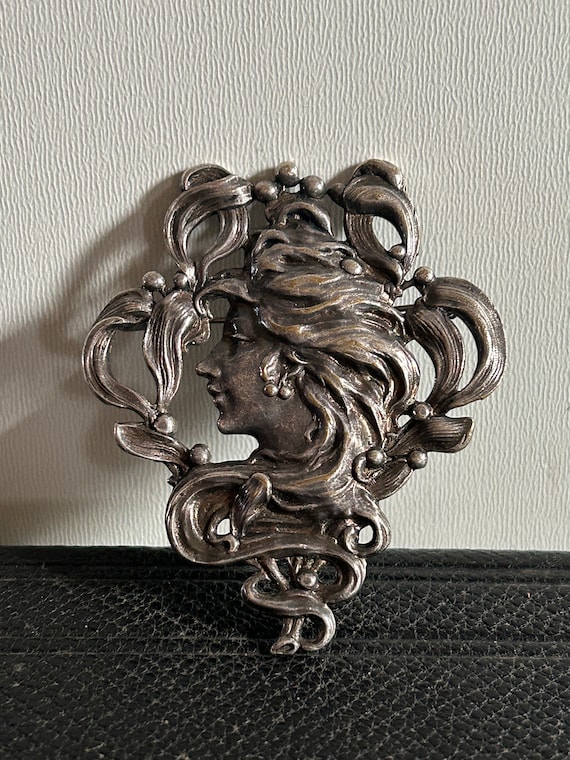 Magnifique Antike Broche des année 1900 (D'occasion) à Courrendlin pour
