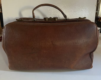 Old Brown Leather Doctor's Bag Le Bon Marché Late 19th Early XX Gladstone Bag