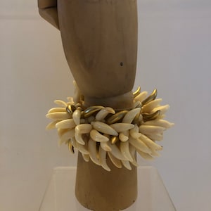 Beautiful bracelet cuff vintage plastic pearls white and golden pearls 60s