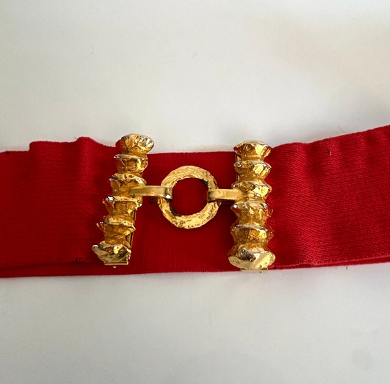 Red leather chain belt with bronze buckles Mythrojan Medieval Leather Belt with Solid Brass Buckle - Red main image 2