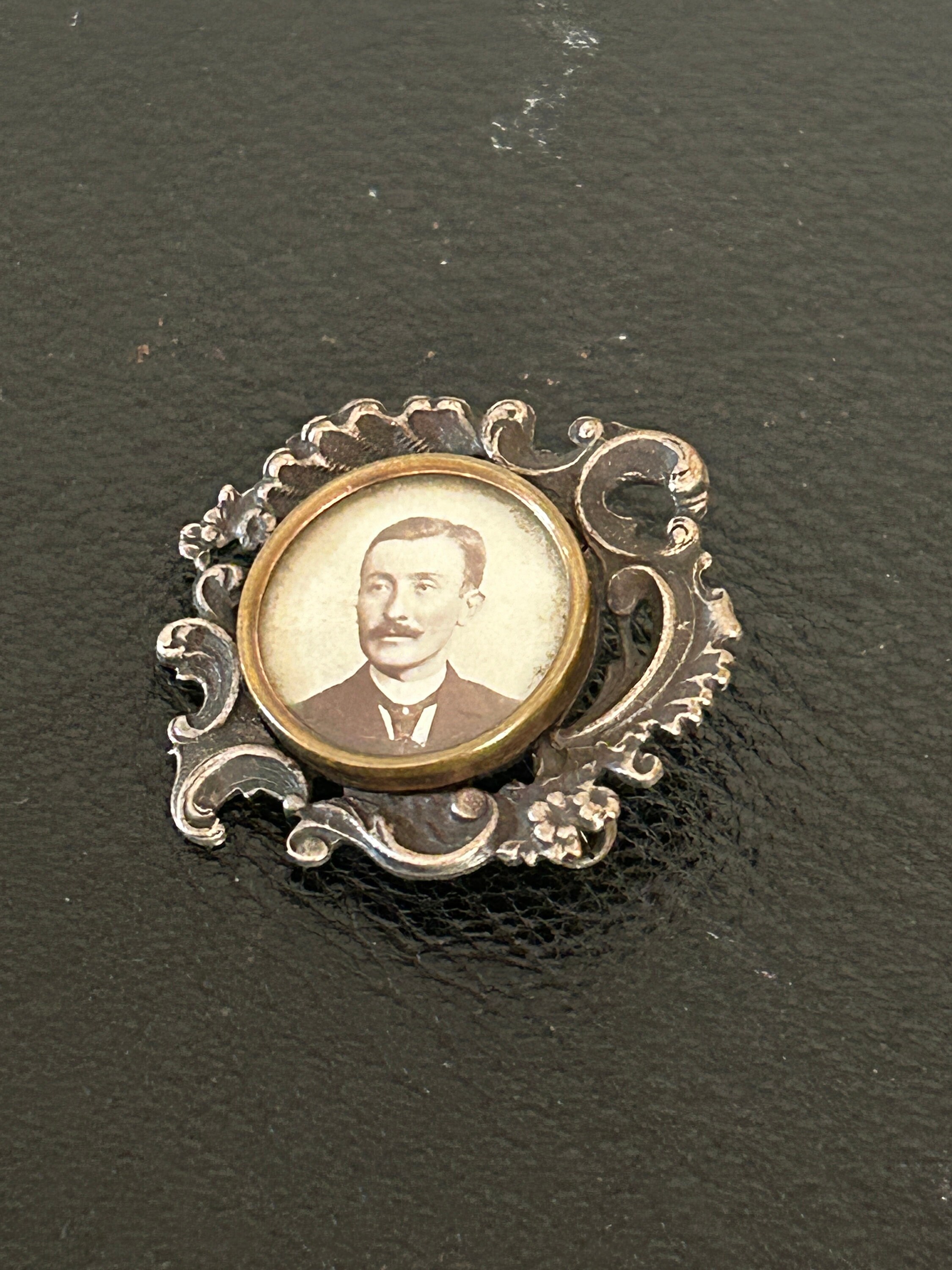 Broche porte-photo ancienne - D'ores et Déjà