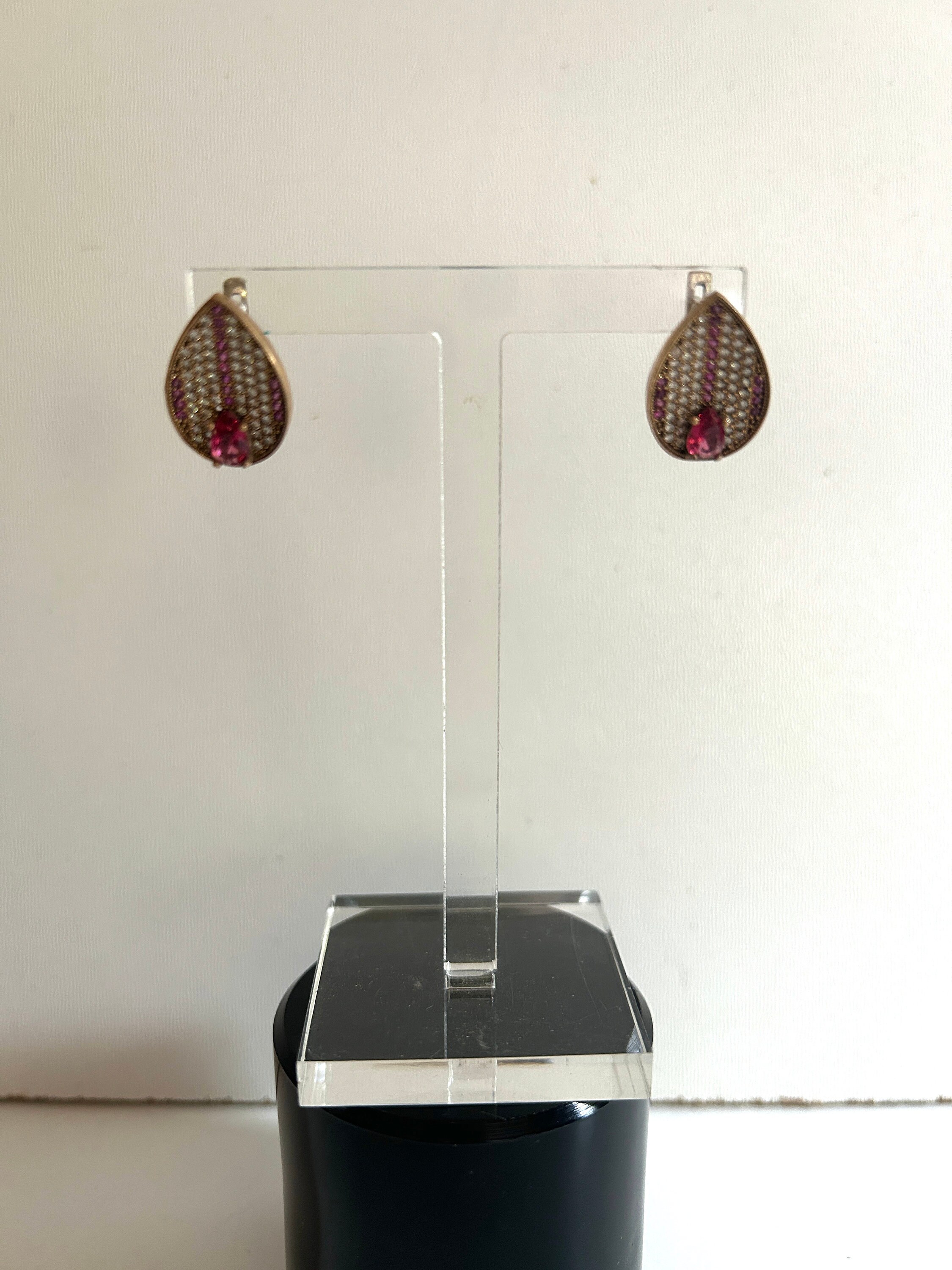 Boucles D'oreilles Dormeuses Argentées Avec Strass - Style Carré - Sans Marque