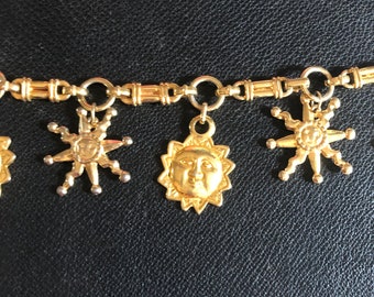 Adorable Golden Bracelet Charms Charms Stars and Suns Vintage