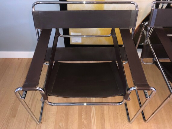 Wassily chair 2024 brown leather