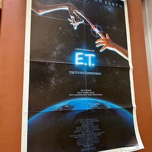 E.T. The Extra Terrestrial 1982. Original 1 Sheet (27 x 41″) movie theater poster